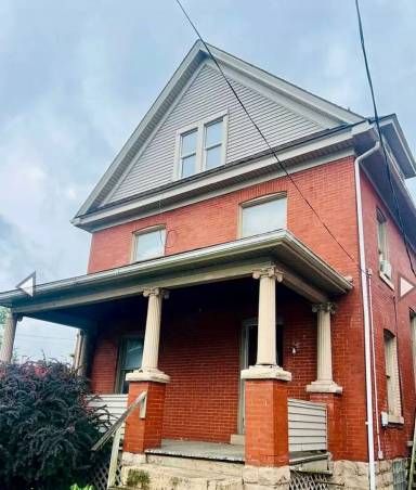 Main picture of 1330 E Washington St