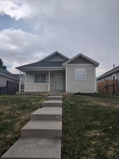 Main picture of 408 E 4th St