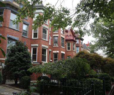 Main picture of 1207 Harvard St NW