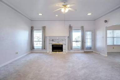 Main picture of 10190 Trail Ridge Dr