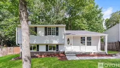 Main picture of 30 Periwinkle Ct