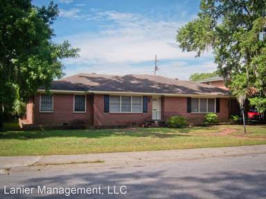 Main picture of 7 Berkley Pl