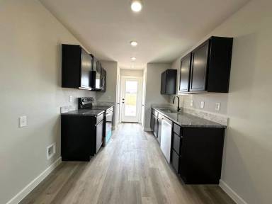 Main picture of 5513 Rice St
