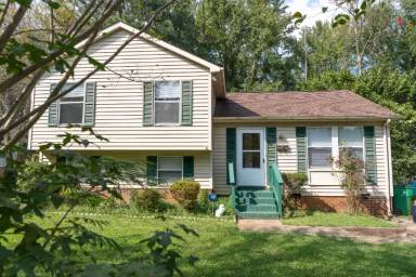 Main picture of 6007 Misty Way Ln