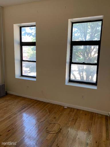 Main picture of 528 Flatbush Ave