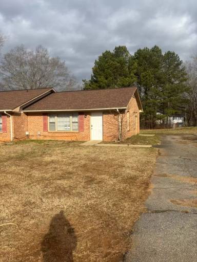 Main picture of 4004 Pebblebrook Ct