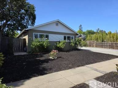 Main picture of 2785 Washington Ave