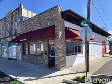 Main picture of 401 N 1st St