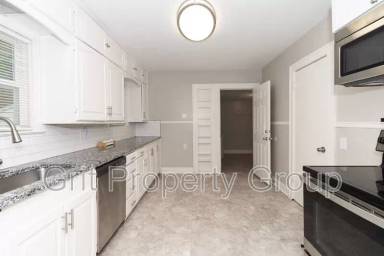 Main picture of 9504 E 64th Ter