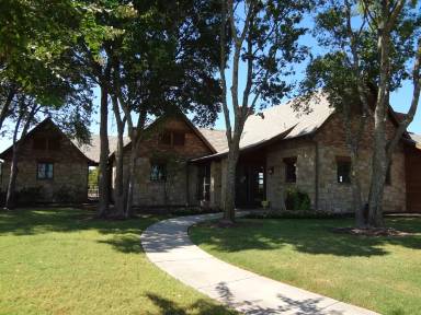 Main picture of 1017 Somerset Cir