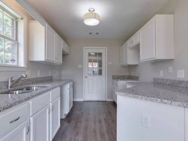 Main picture of 4545 Cedargreen Cv
