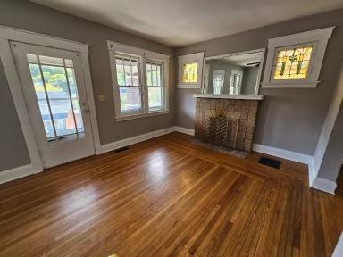Main picture of 2025 New Linden Rd