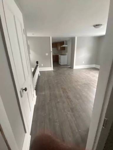 Main picture of 1009 S Market St