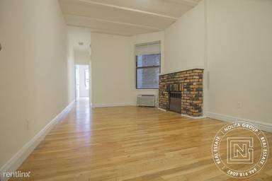Main picture of 76 Saint Marks Pl