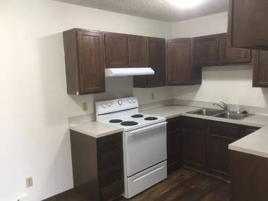Main picture of 3250 E Thayer Ave