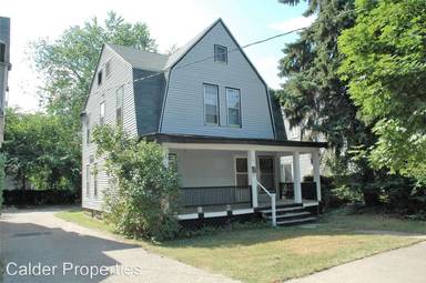 Main picture of 141 Fuller Ave SE
