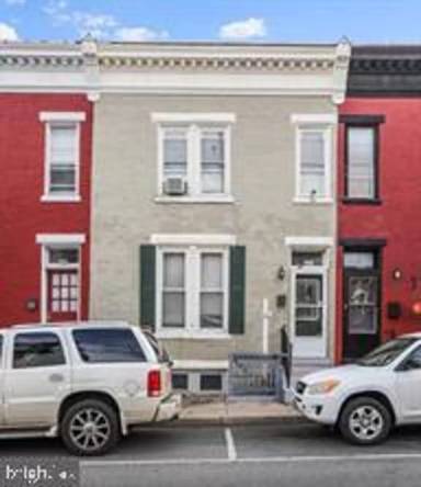Main picture of 210 N Locust St