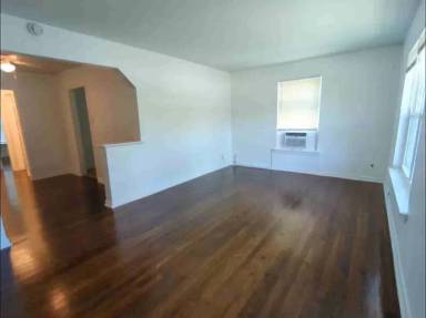 Main picture of 118 Compton Ave