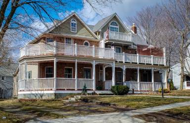 Main picture of 307 N 4th St