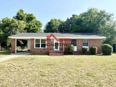 Main picture of 3730 Forest Glen Dr