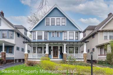 Main picture of 2630 Hampshire Rd