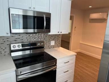 Main picture of 53 S 9th St