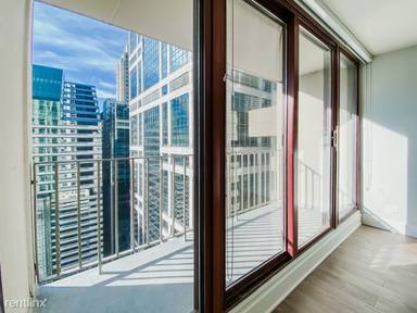 Main picture of 200 North Dearborn Condos