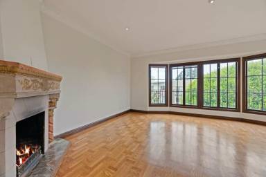 Main picture of 3637 Fillmore St