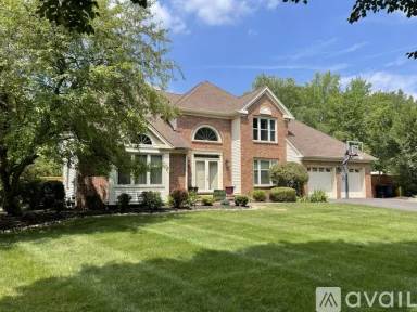 Main picture of 1 Lenape Ln