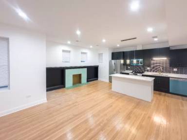 Main picture of 649 E Groveland Park