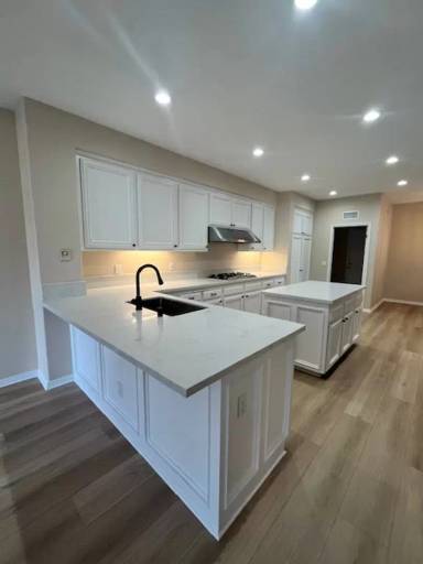 Main picture of 16 Brigmore Aisle