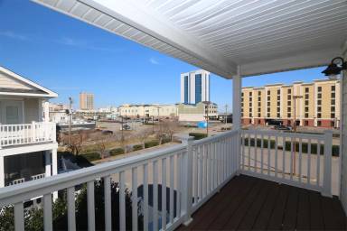 Main picture of 305 26th St