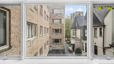 Main picture of 426 W Barry Ave