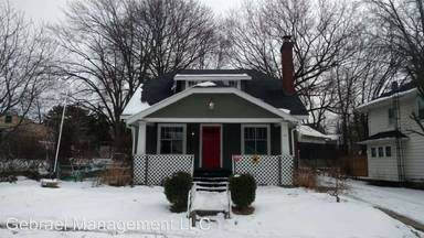 Main picture of 709 Stevenson St