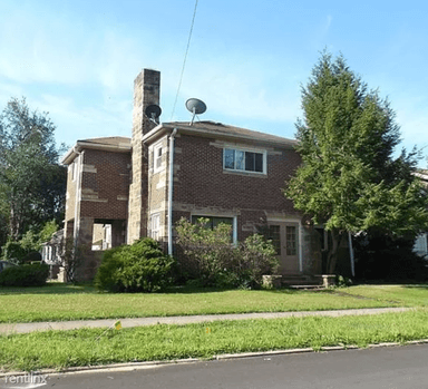 Main picture of 1011 Delaware Ave