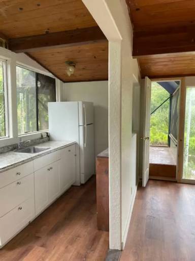 Main picture of 4814 Ananalu Rd