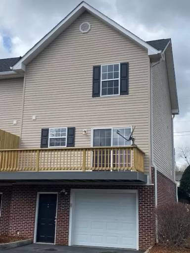 Main picture of Briar Creek Village