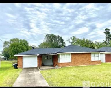 Main picture of 3128 Maple Ave
