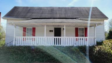Main picture of 309 Gardner St
