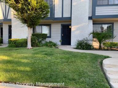 Main picture of 19221 Sherman Way