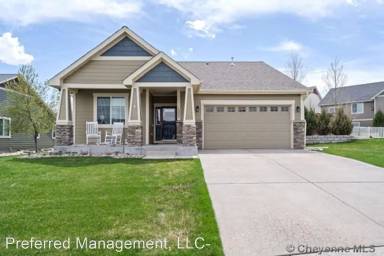 Main picture of 1223 Wendy Ln