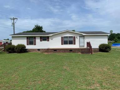 Main picture of 10894 US Highway 64 Alt W