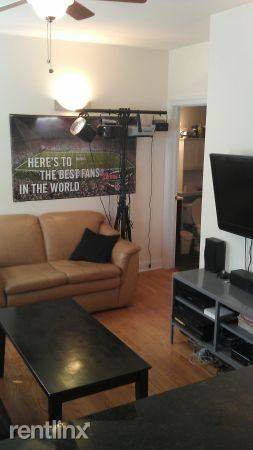 Main picture of 1738 W Altgeld St