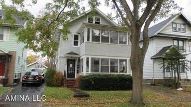Main picture of 530 Augustine St