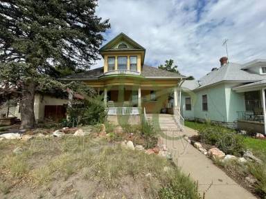Main picture of 123 Van Buren St
