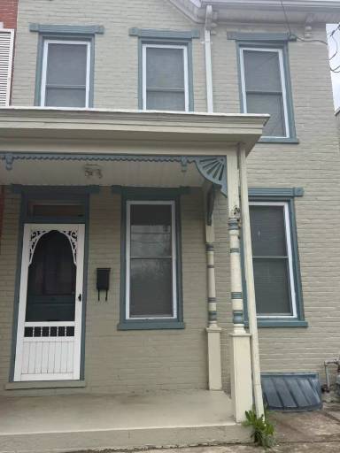 Main picture of 247 E Louther St