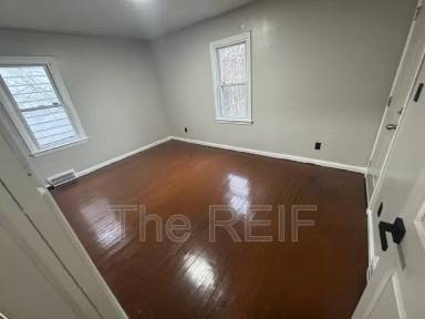Main picture of 9365 Birwood St