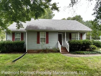 Main picture of 5710 Country Ln