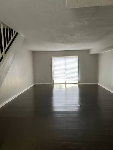 Main picture of 3744 Cambridge Station Dr