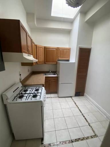 Main picture of 1804 Eutaw Pl